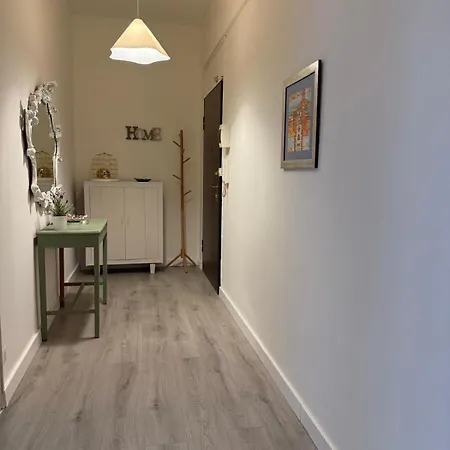Aurahouse Apartman